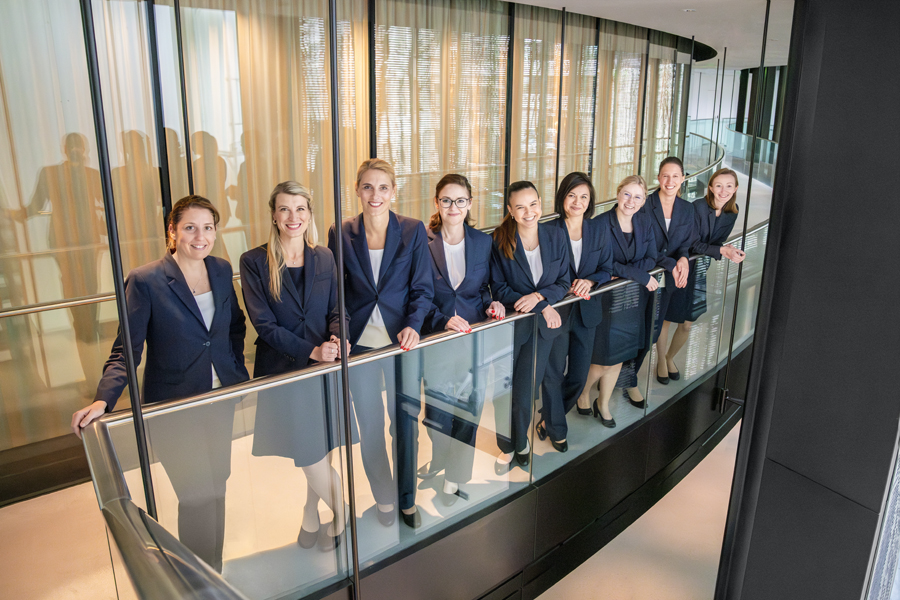 Mélanie Ullmann, Tabea Bodenstein, Inga Czinke, Ildikó Glück, Melanie Schellenberg, Pamela Krüger, Verena Schöffmann, Annika Kalberer et Tabea Bartlog (de gauche à droite). Photo: Aniela Lea Schafroth