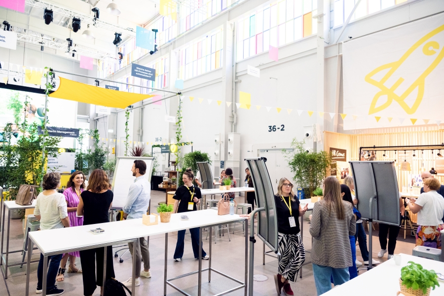 Angeregtes Diskutieren an den Breakout-Sessions