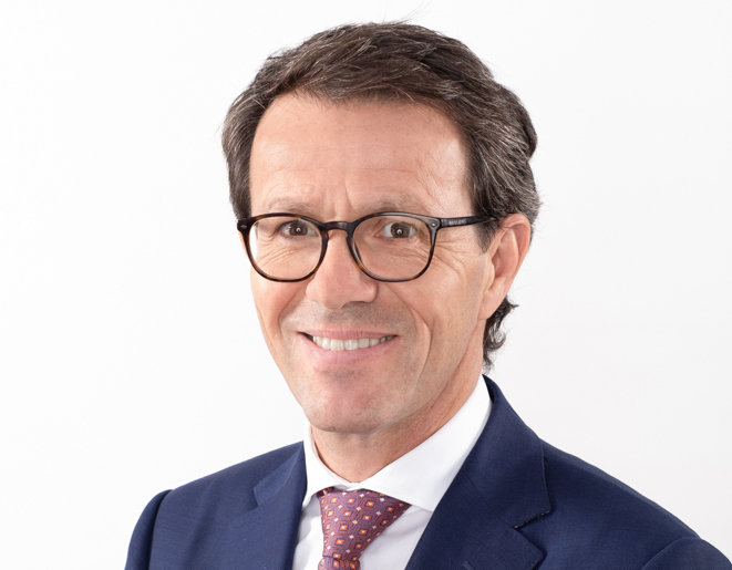 Portraits_UBS_Bahnhofstrasse_Vorauswahl_049-Bearbeitet-1.jpg