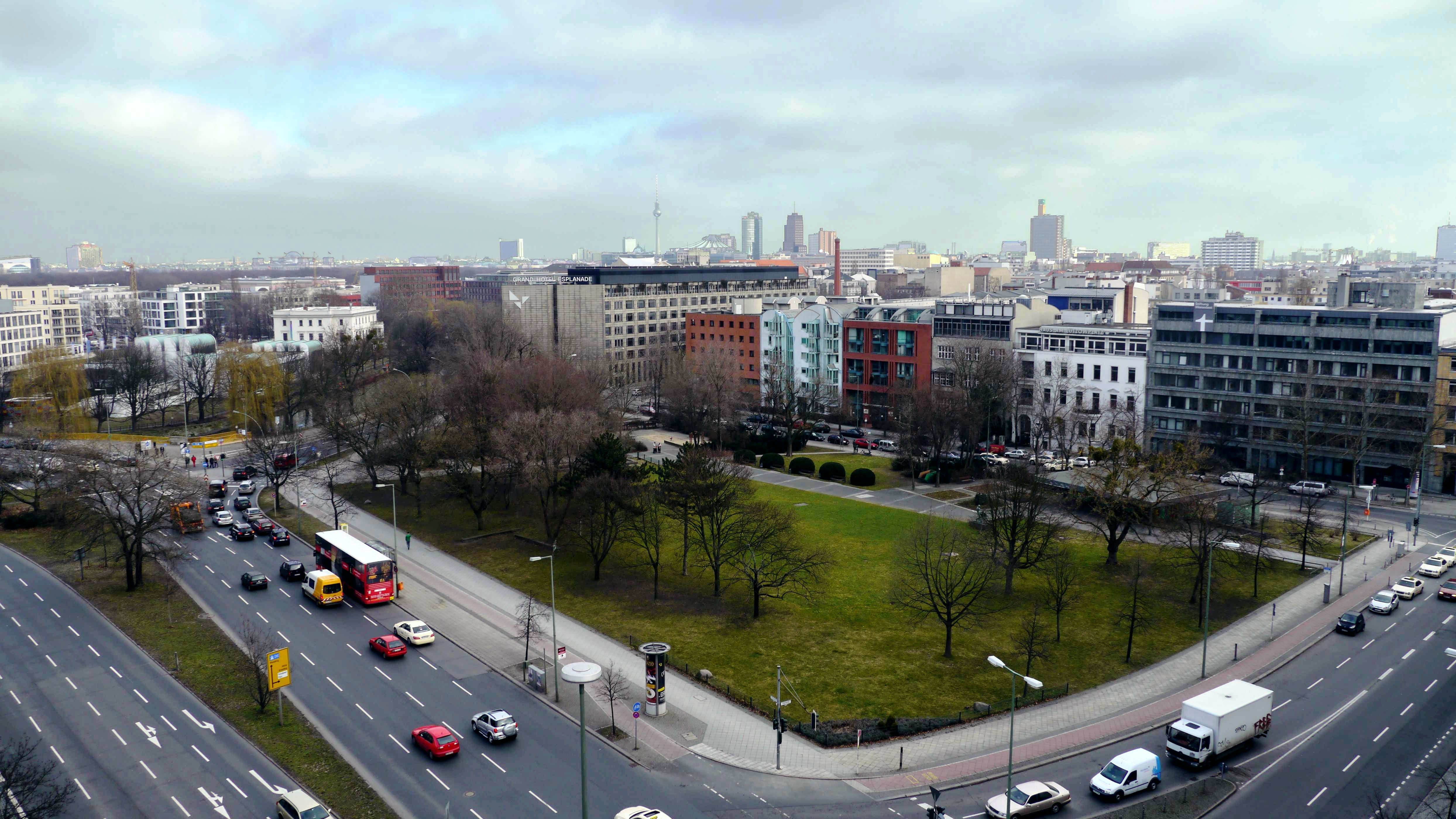 Luetzowplatz.jpg