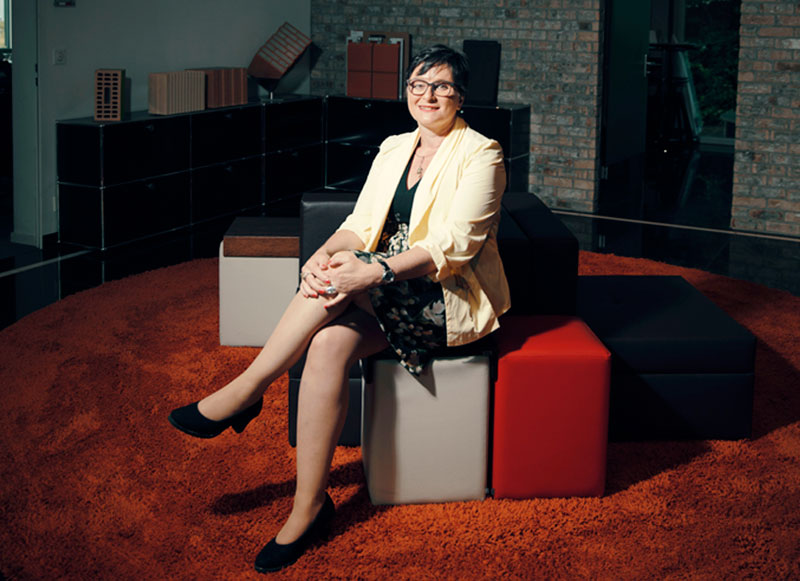 Monika-Buetikofer-Portraet.jpg