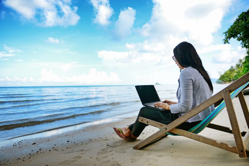 digital_nomad_123RF.jpg