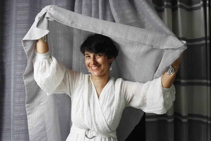 Vanessa Marcié est coach, conférencière et stand-uppeuse et a publié un livre sur l'humour au travail.