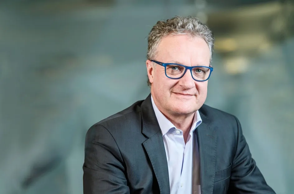 08_ImGespräch_ BéatriceDevènes.jpg