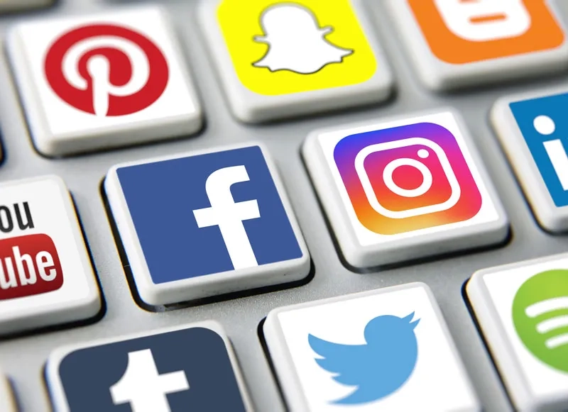 SocialMedia_web.jpg