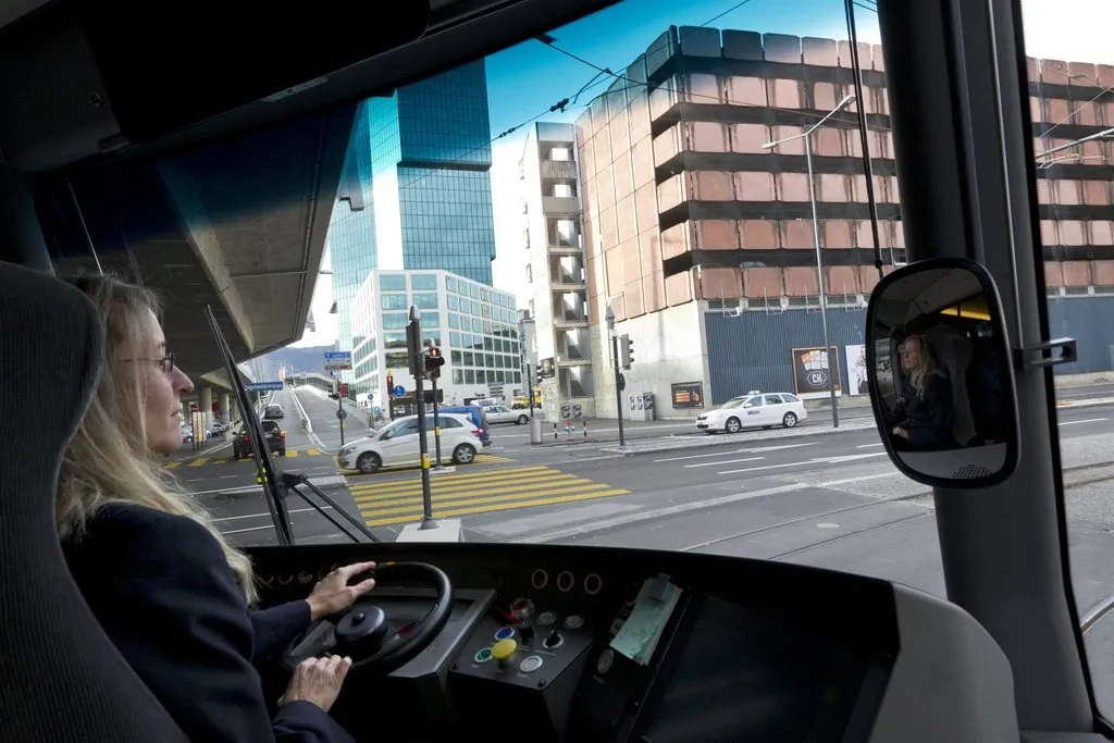 Tramchauffeusezuerich.jpg