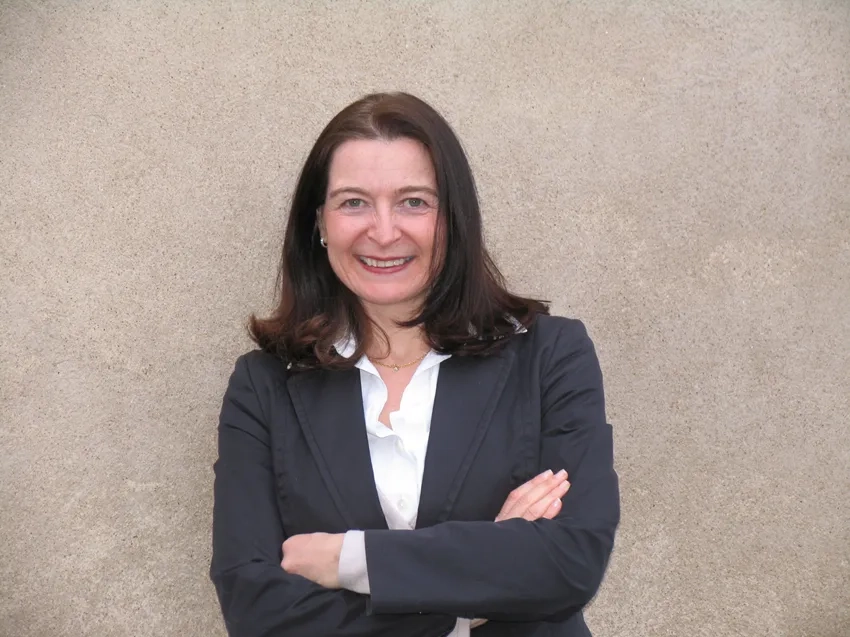 Véronique Beltz 72dpi.jpg